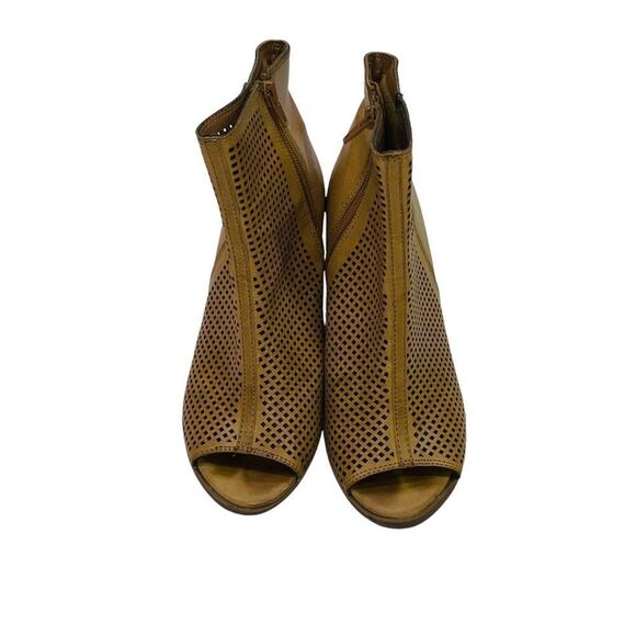 Soda Tan Anajay Peep-Toe Bootie - Size 7.5 - Picture 7 of 14